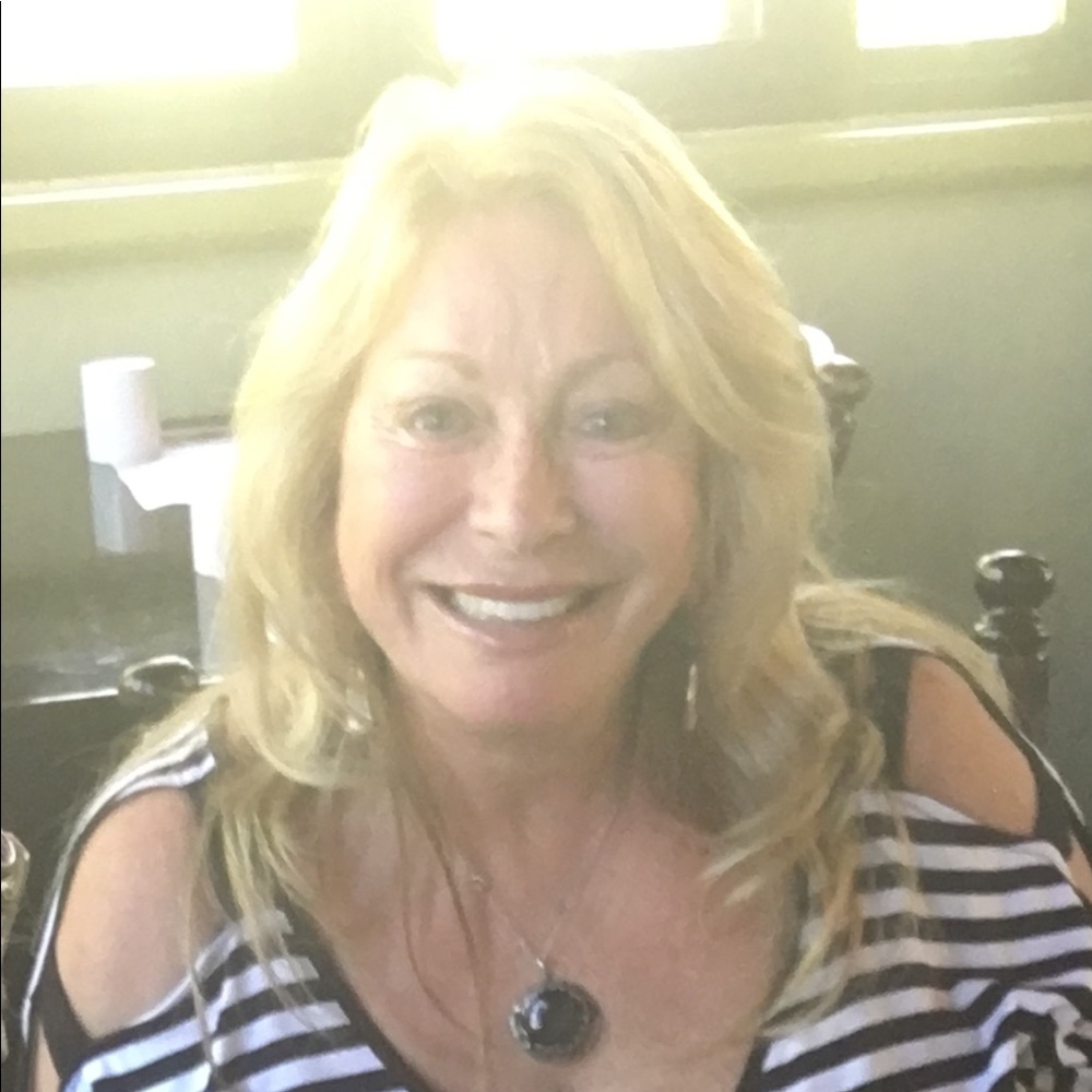 Meet your Posher, Lupe